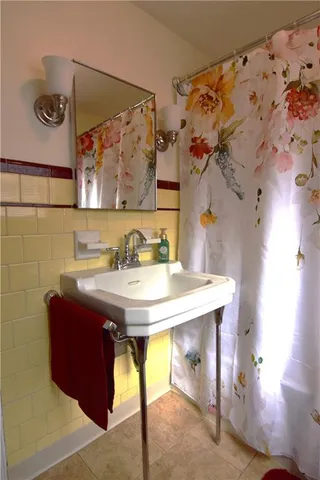 wooden floor and windows in an empty room