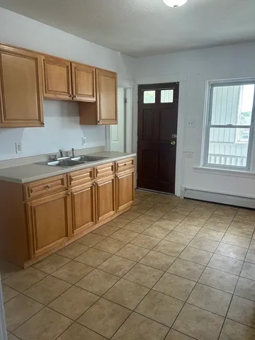 $1,750 | 44-46 Salem Street, Unit 3, Fitchburg, MA 01420