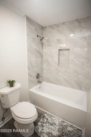 $1,450 | 408 Martin Luther King Jr Drive, Lafayette, LA 70501