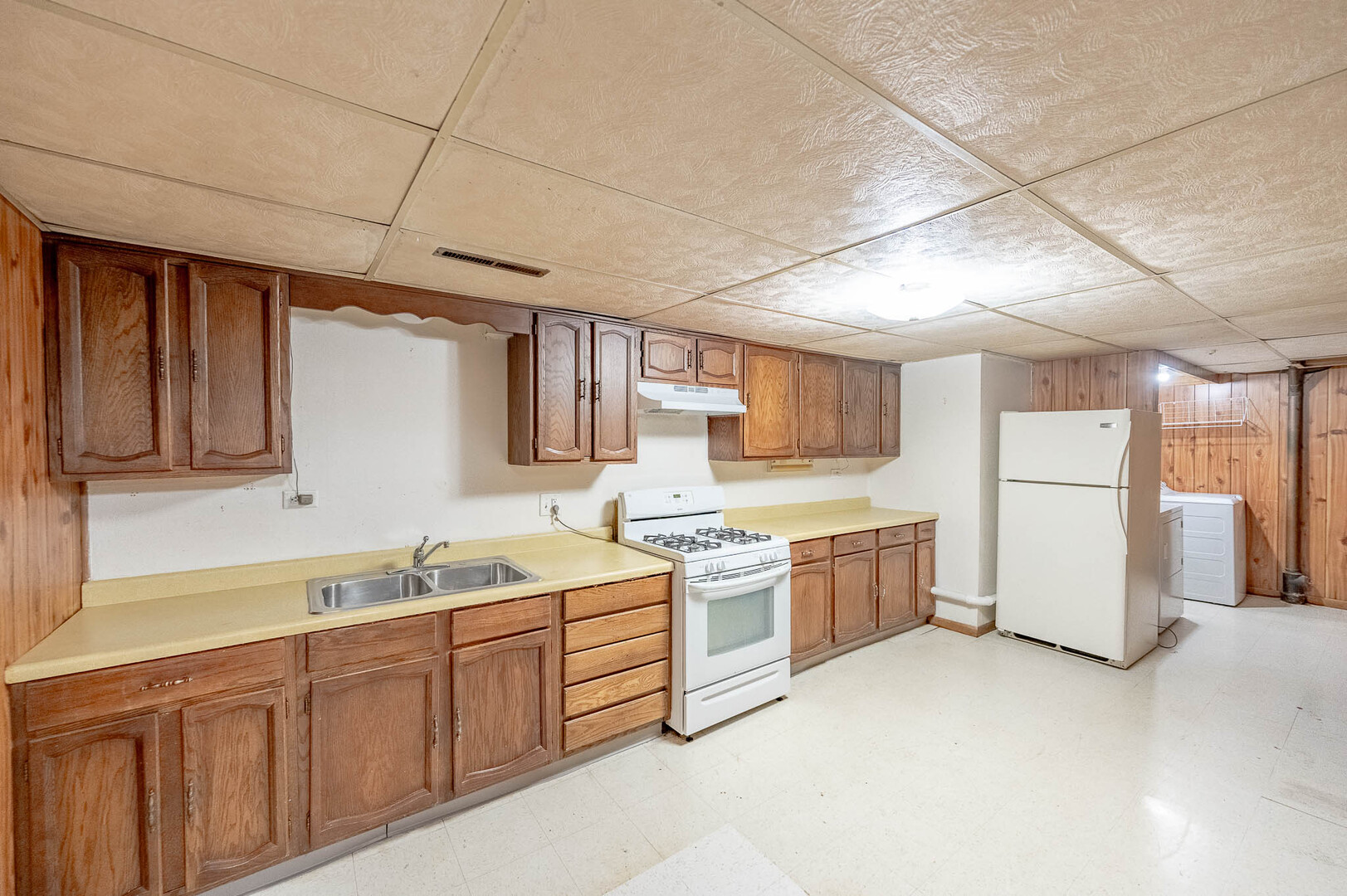 815 Ruth Drive Elgin, IL 60123 - Photo 14 of 20 Gallery Image 14