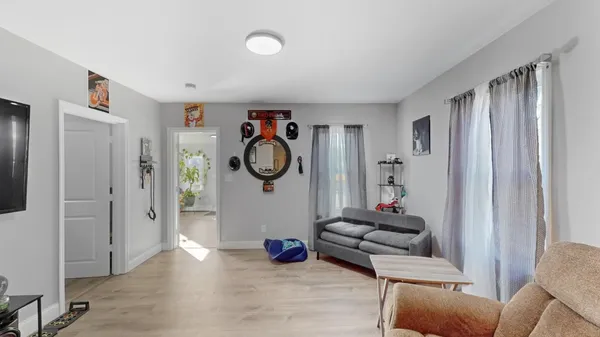 $485,000 | 10 Huntington Avenue, Blackstone, MA 01504