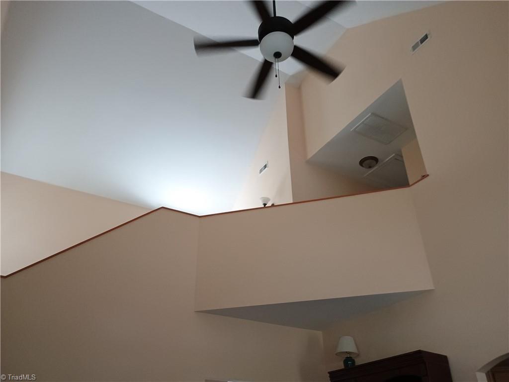 4026 Banoak Street High Point, NC 27265 - Photo 9 of 23