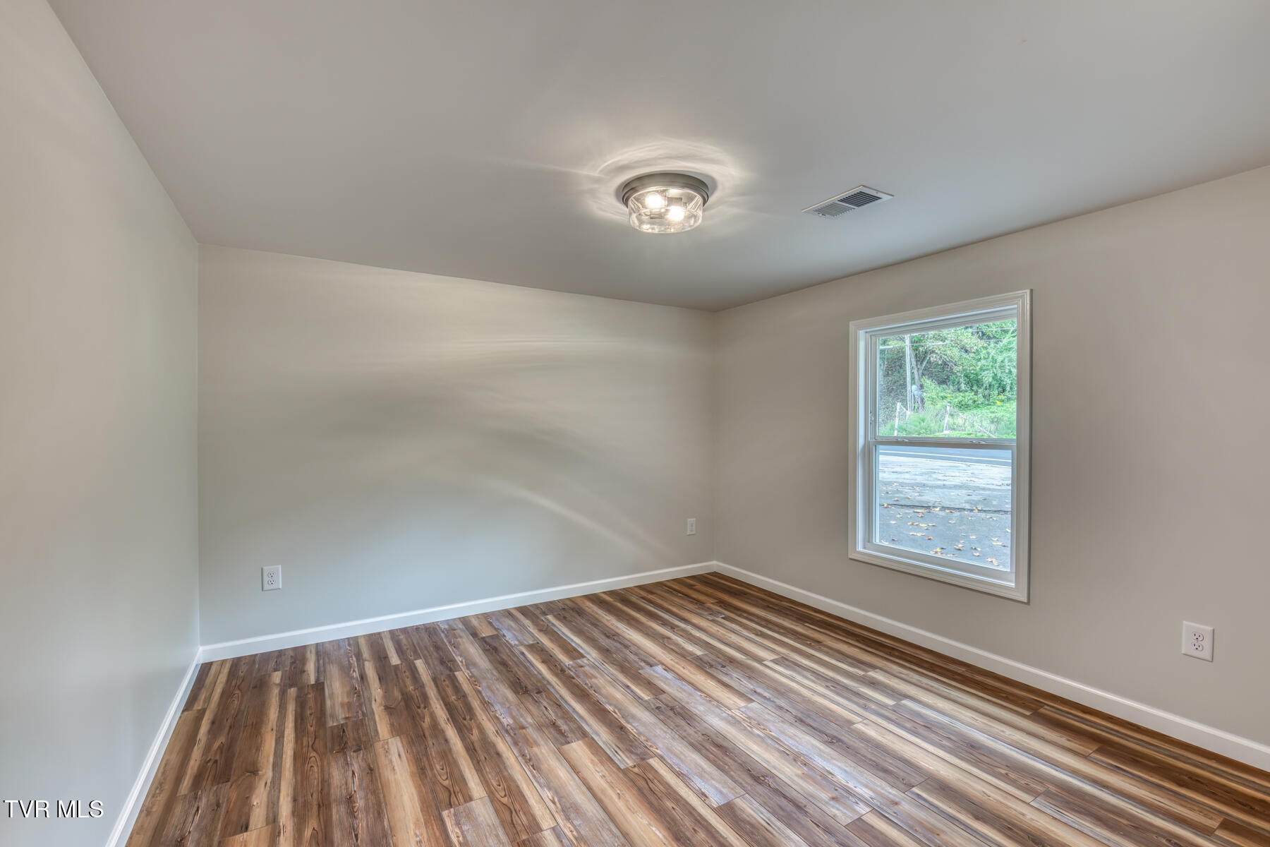 1041 Dry Creek Road Elizabethton, TN 37643 - Photo 26 of 42 1041 Dry Creek Rd-26
