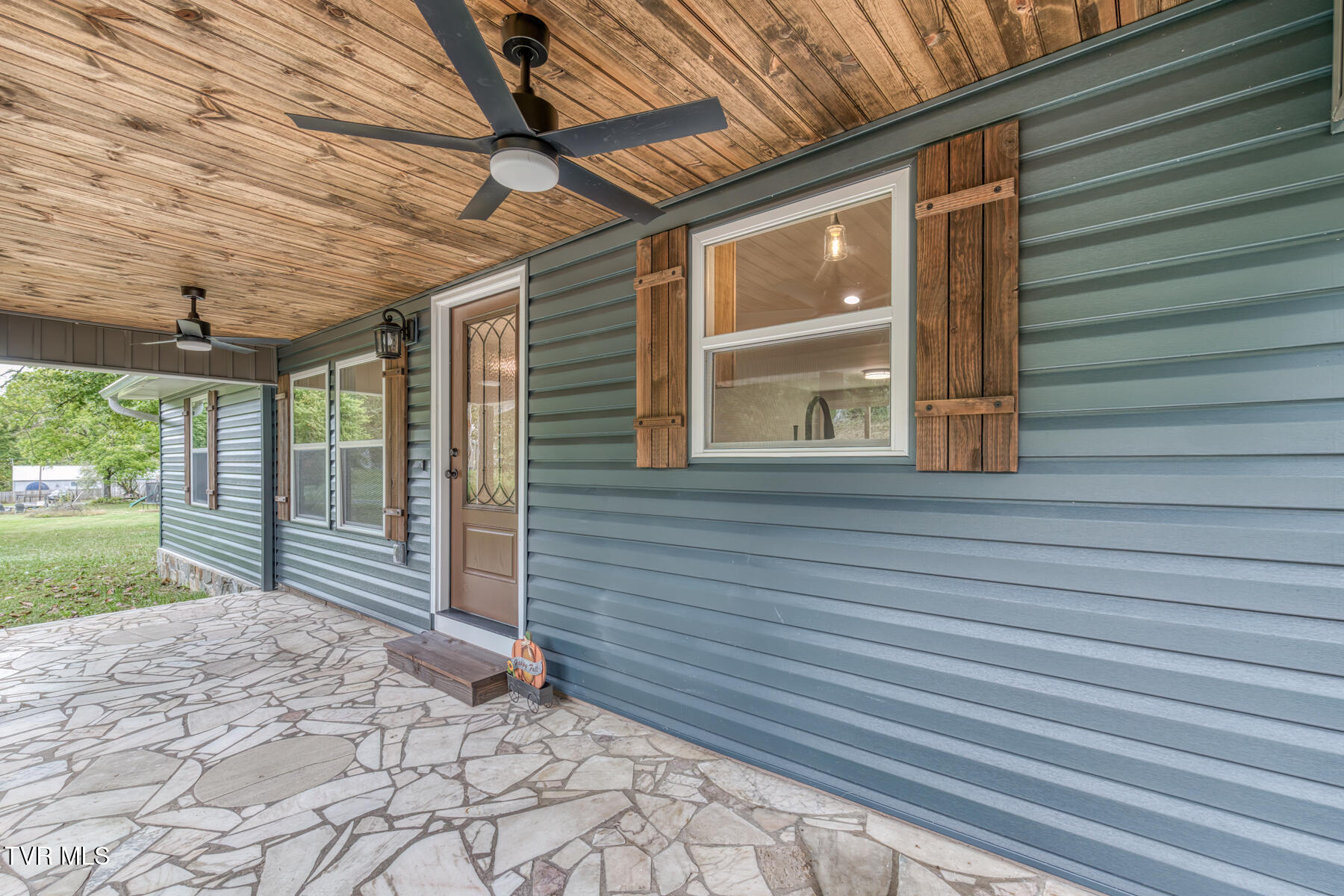 1041 Dry Creek Road Elizabethton, TN 37643 - Photo 3 of 42 1041 Dry Creek Rd-3