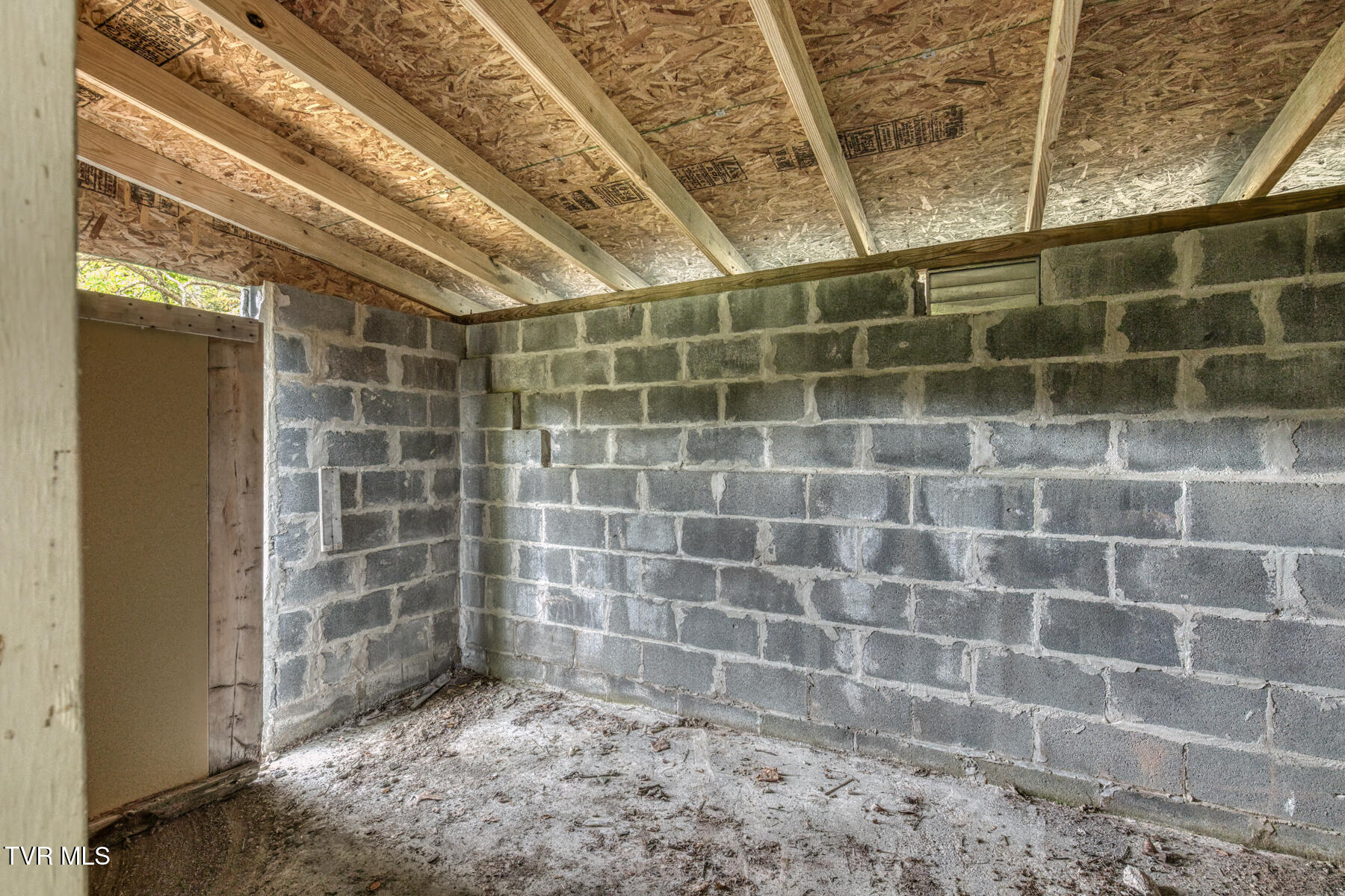 1041 Dry Creek Road Elizabethton, TN 37643 - Photo 41 of 42 1041 Dry Creek Rd-41