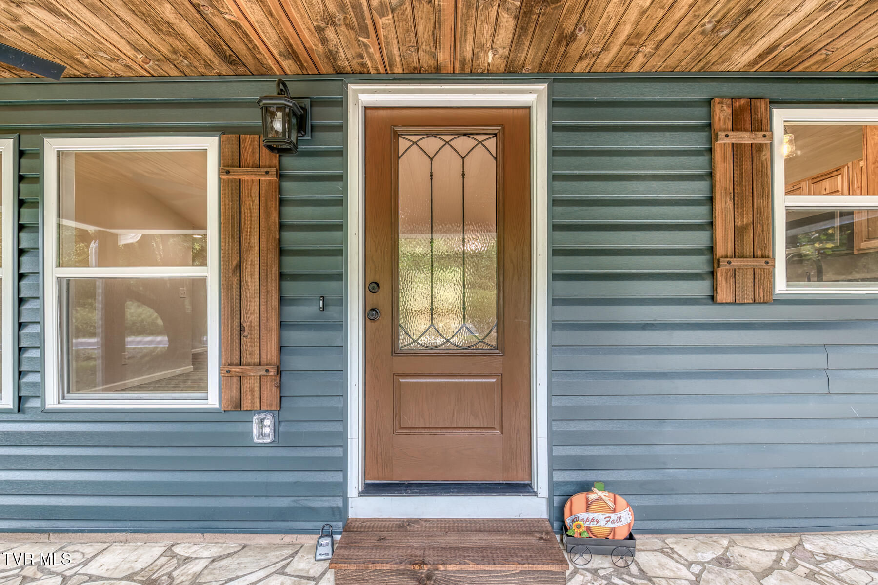 1041 Dry Creek Road Elizabethton, TN 37643 - Photo 5 of 42 1041 Dry Creek Rd-5