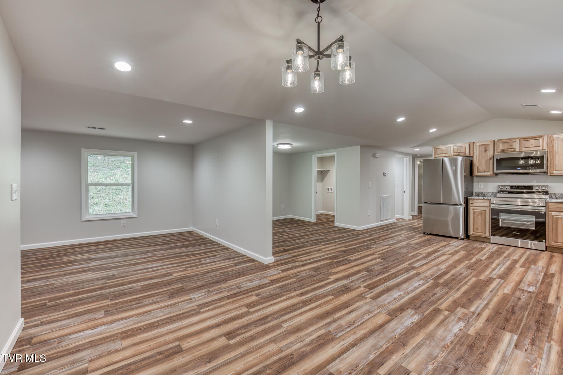 1041 Dry Creek Road Elizabethton, TN 37643 - Photo 6 of 42 1041 Dry Creek Rd-6