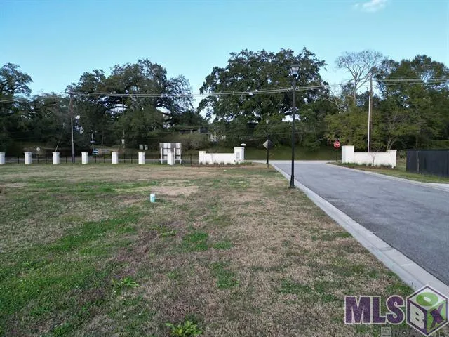 $264,000 | 9910 Holland Drive, Baton Rouge, LA 70810