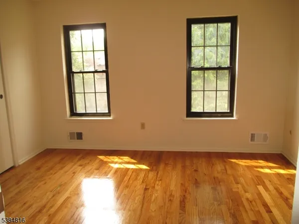 $3,325 | 181 Long Hill Road, Unit N5, Little Falls, NJ 07424
