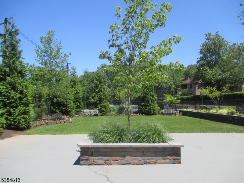 181 Long Hill Road, Unit N5 Little Falls, NJ 07424 - Photo 29 of 37