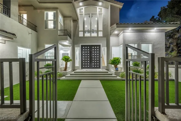 $3,699,999 | 2058 Troon Drive, Henderson, NV 89074