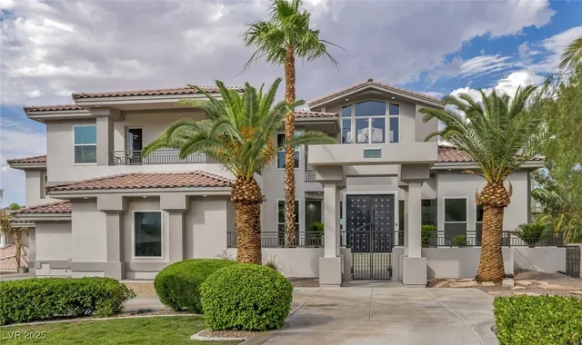 $3,800,000 | 2058 Troon Drive, Henderson, NV 89074