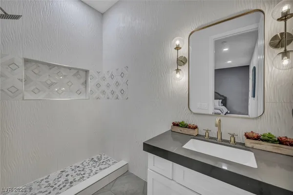 $3,699,999 | 2058 Troon Drive, Henderson, NV 89074