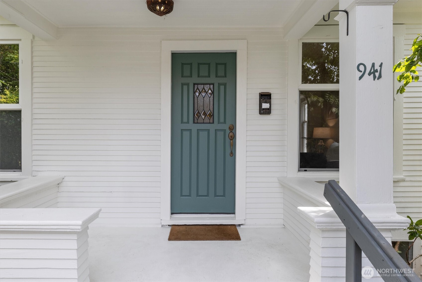 941 North 78th Street Seattle, WA 98103 - Photo 3 of 40 Gallery Image 3