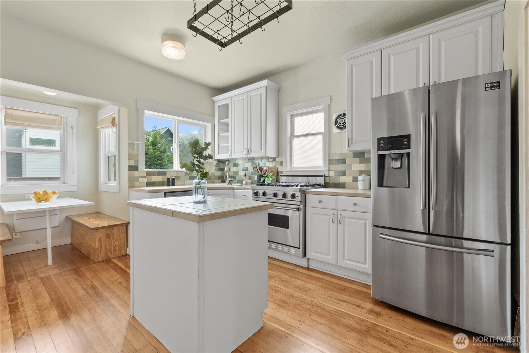 941 North 78th Street Seattle, WA 98103 - Photo 10 of 40 Gallery Image 10
