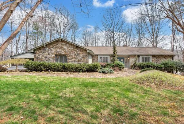 $799,000 | 4921 Hunting Hills Drive, Roanoke, VA 24018