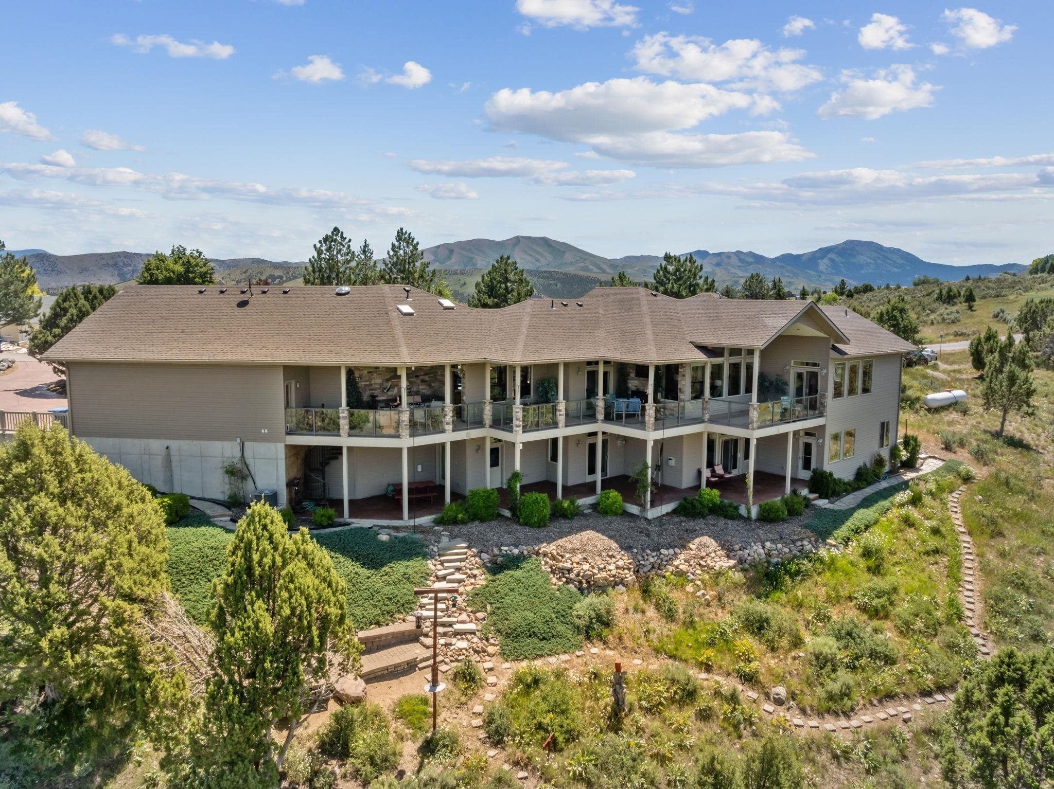 2201 North Whitney Road Pocatello, ID 83204 - Photo 1 of 50 Gallery Image 1