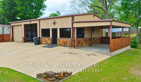 $275,000 | 405 North Johnston Street, Caldwell, TX 77836