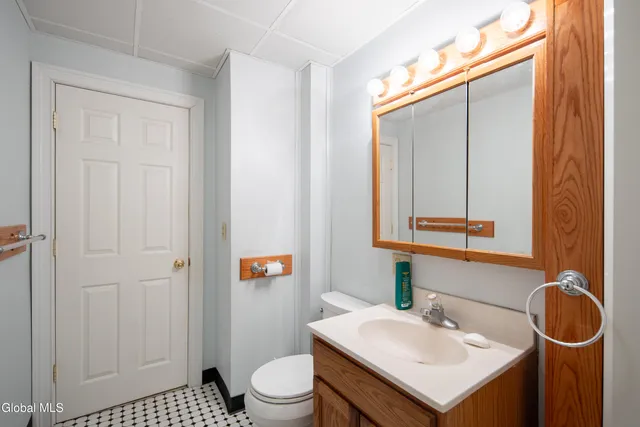 $1,600 | Undisclosed Address, Watervliet, NY 12189