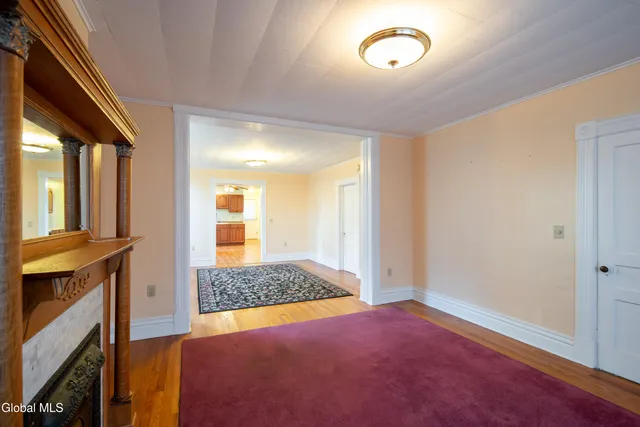 $1,600 | Undisclosed Address, Watervliet, NY 12189