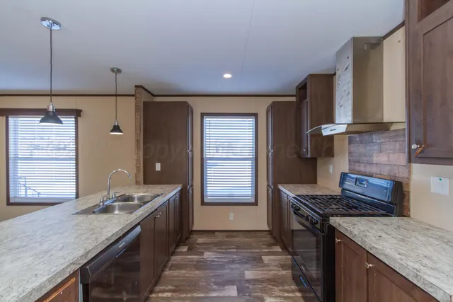 $99,900 | 108 North Canadian Street, Wheeler, TX 79096