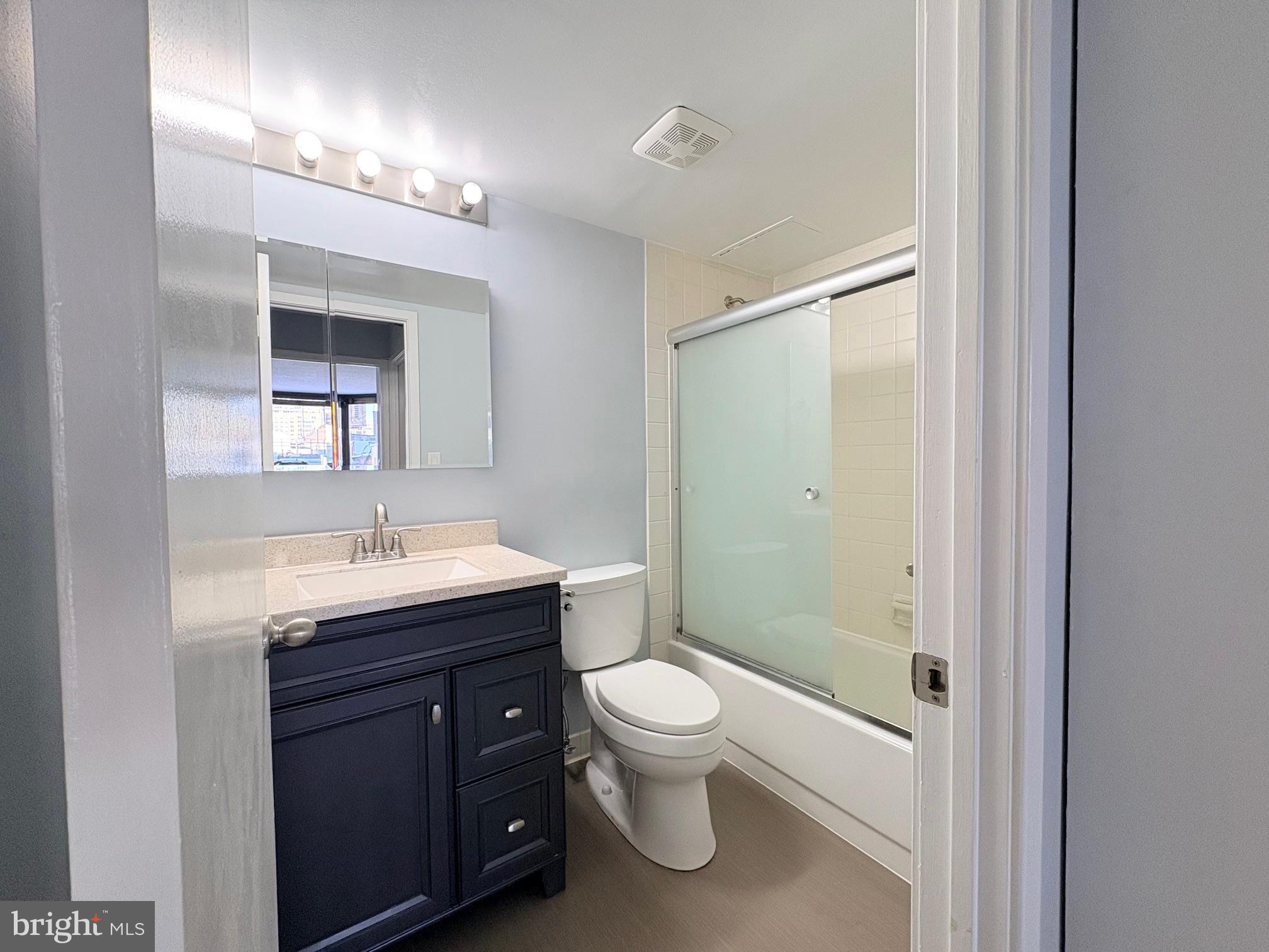 2020 Walnut Street, Unit 6C Philadelphia, PA 19103 - Photo 9 of 29 bathroom