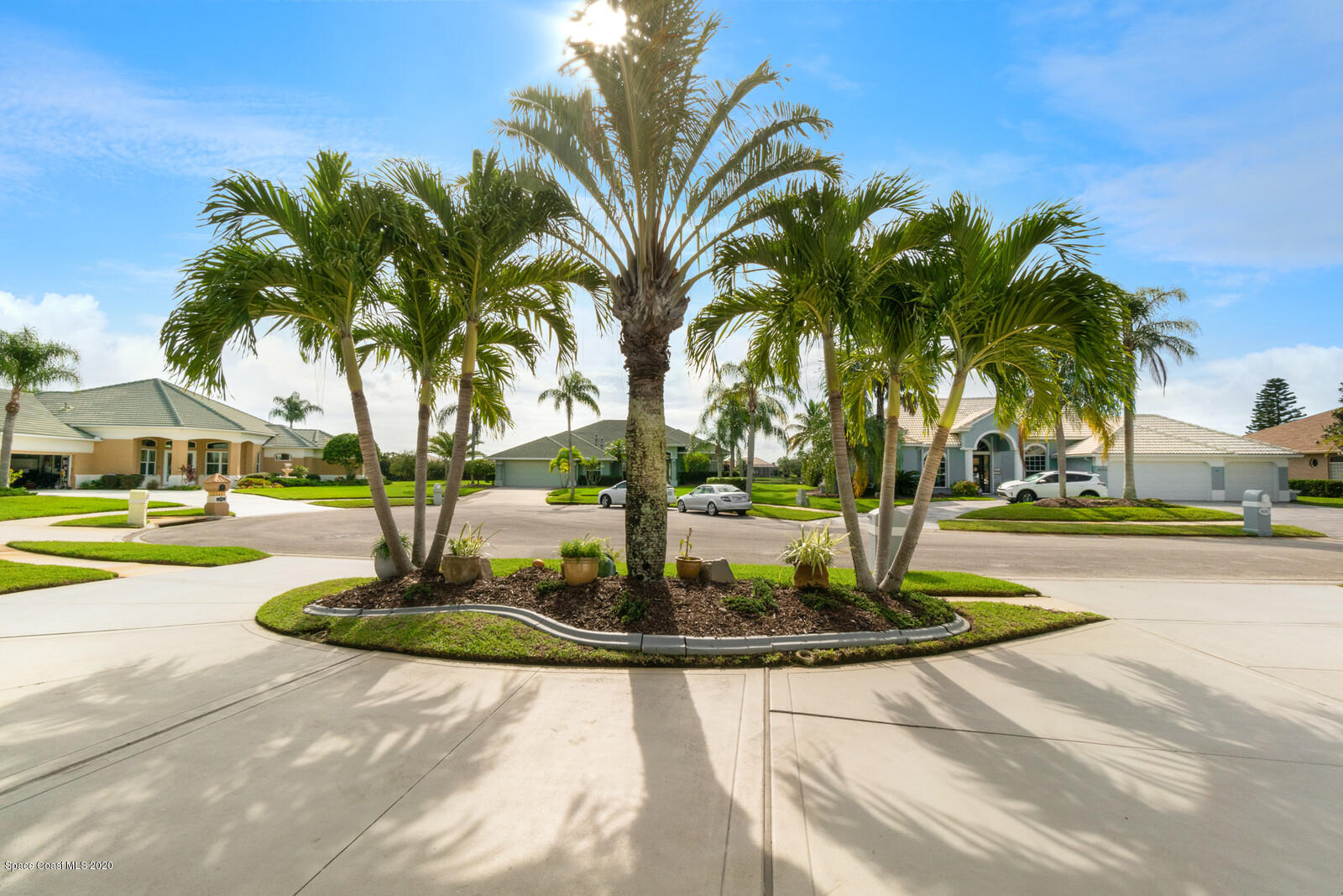 4050 Stoney Point Road Melbourne, FL 32940 - Photo 6 of 52 a view of a swimming pool with a yard