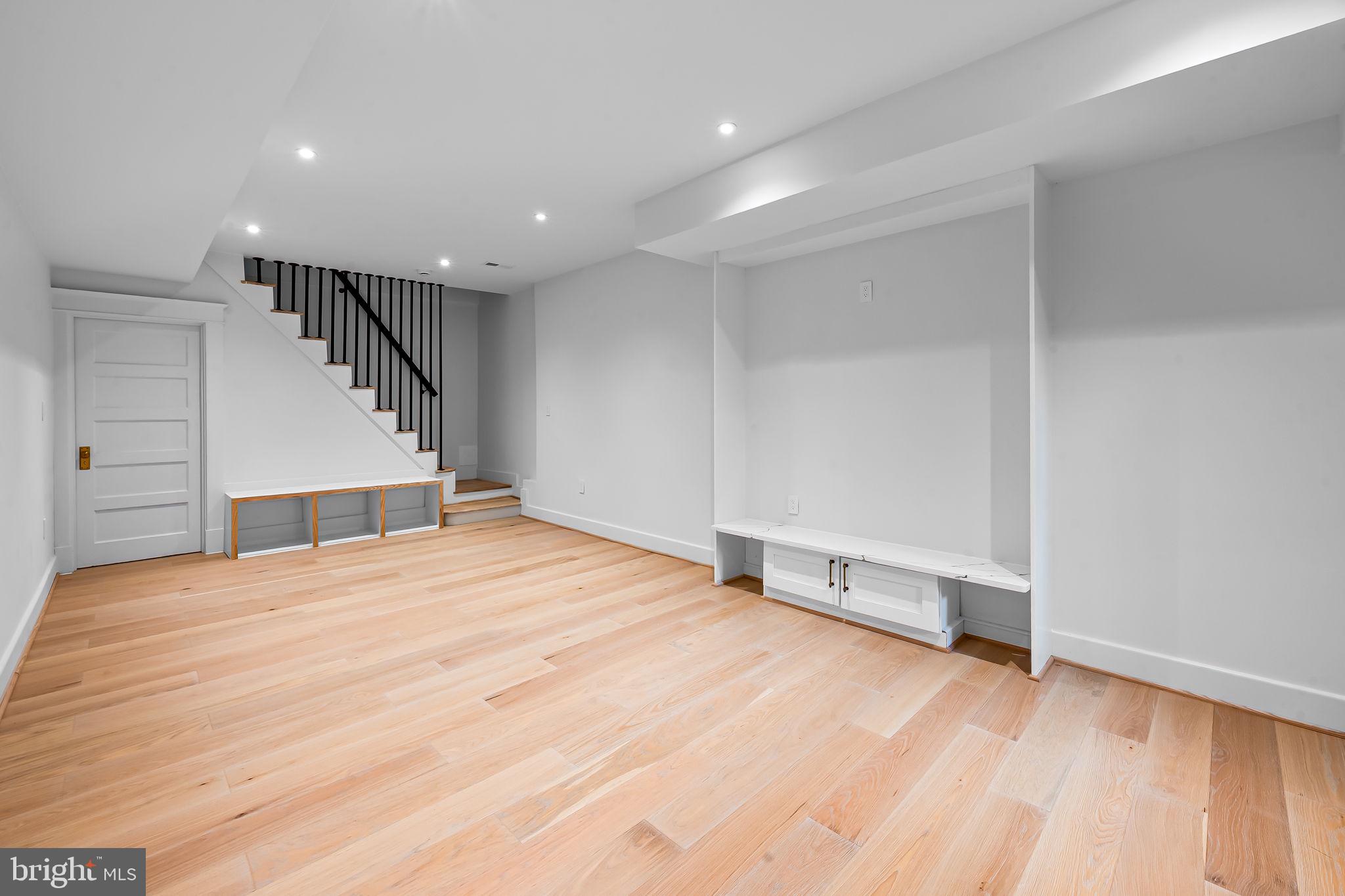 832 Union Avenue Baltimore, MD 21211 - Photo 31 of 43 a view of an empty room with stairs and ventilation