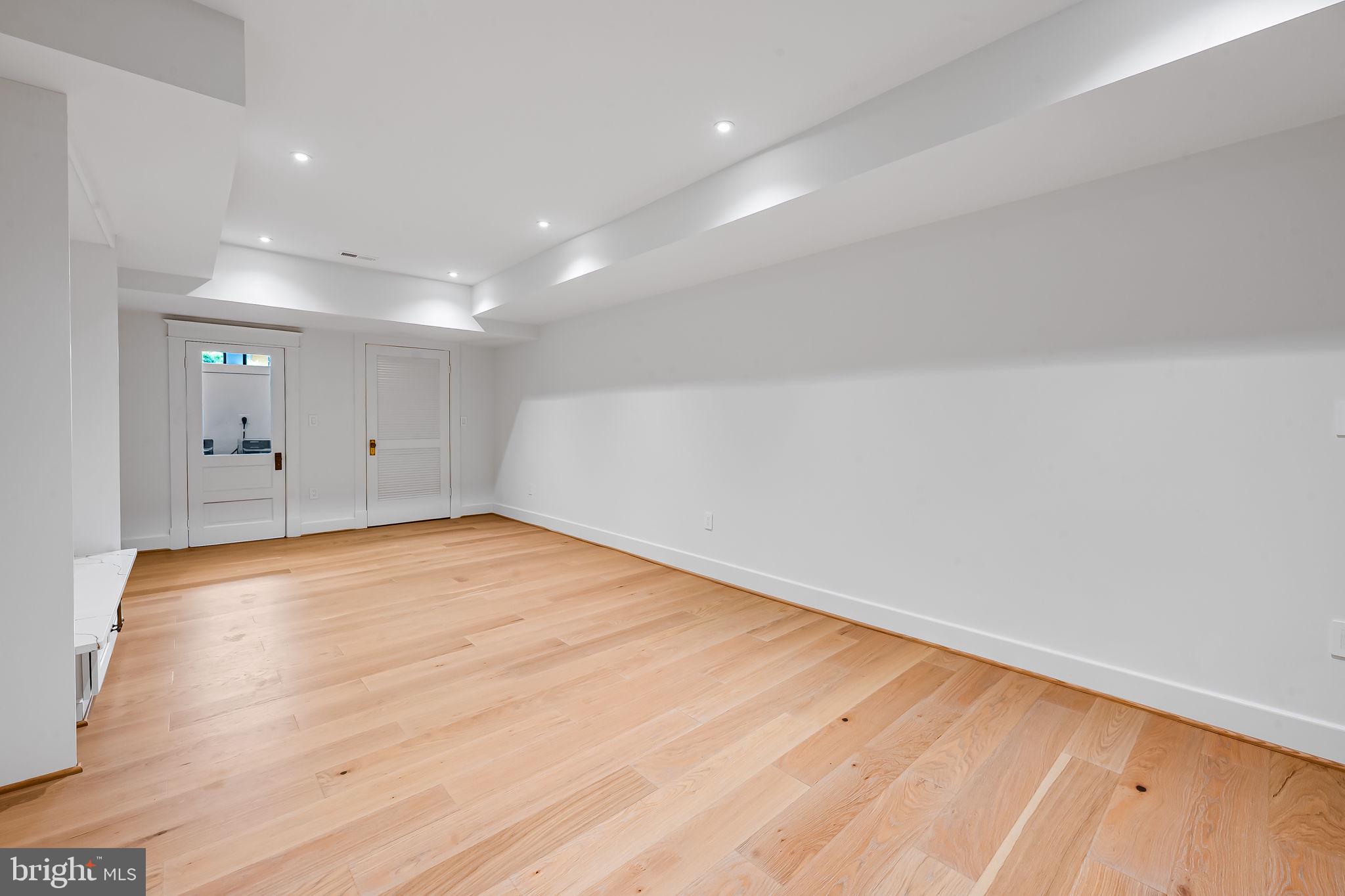 832 Union Avenue Baltimore, MD 21211 - Photo 32 of 43 a view of empty room