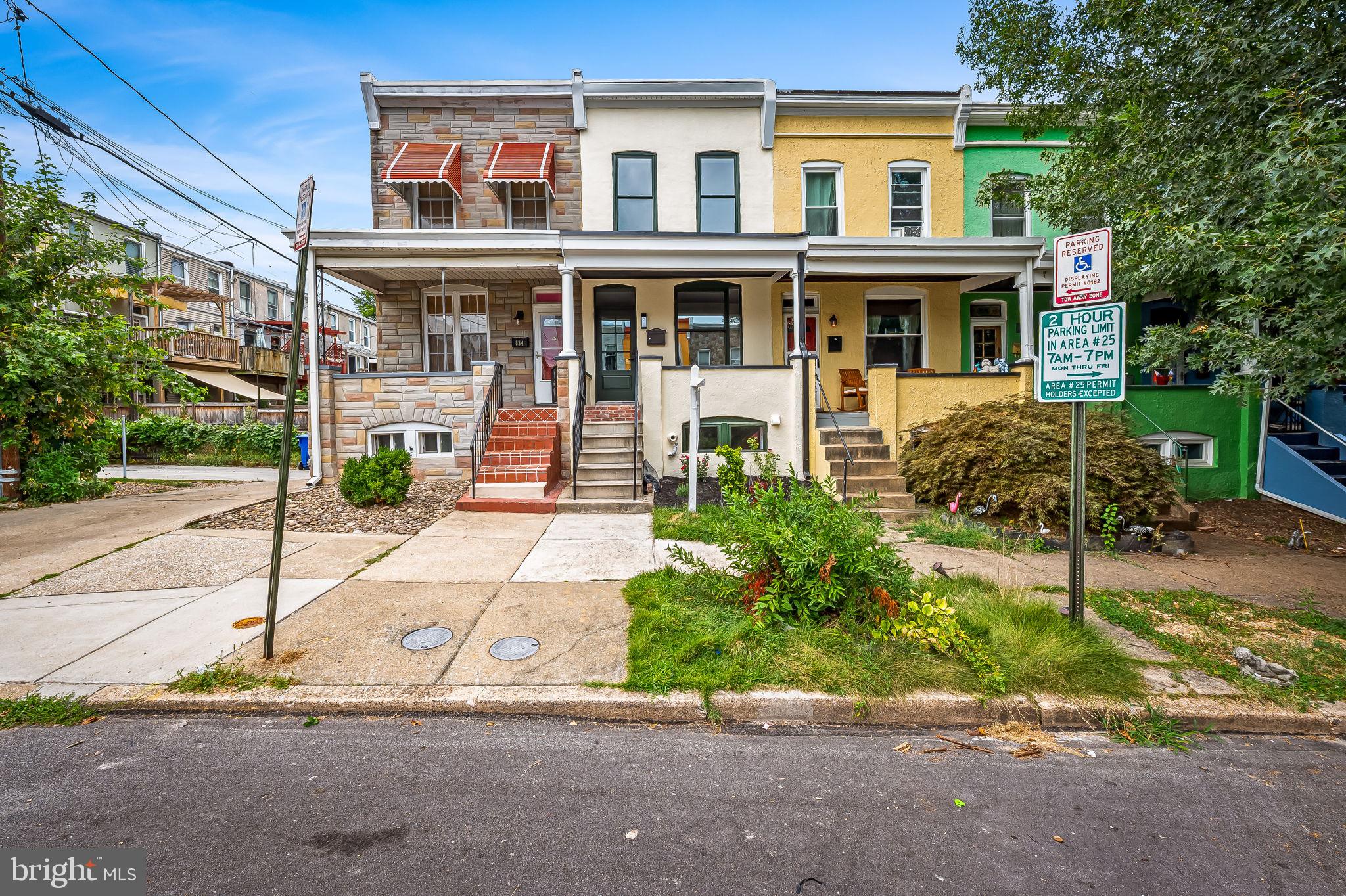 832 Union Avenue Baltimore, MD 21211 - Photo 4 of 43 a front view of a house