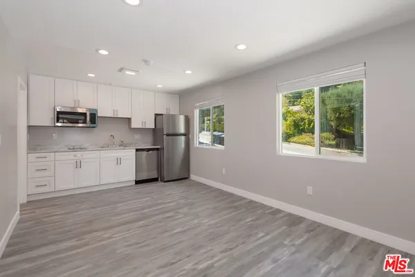 $4,950 | 5634 Mason Avenue, Woodland Hills, CA 91367