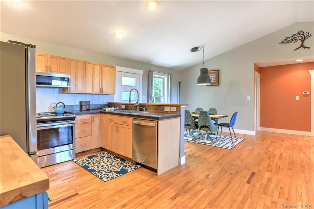 123 Rock Branch Road Fairview, NC 28730 - Photo 8 of 38 Gallery Image 8