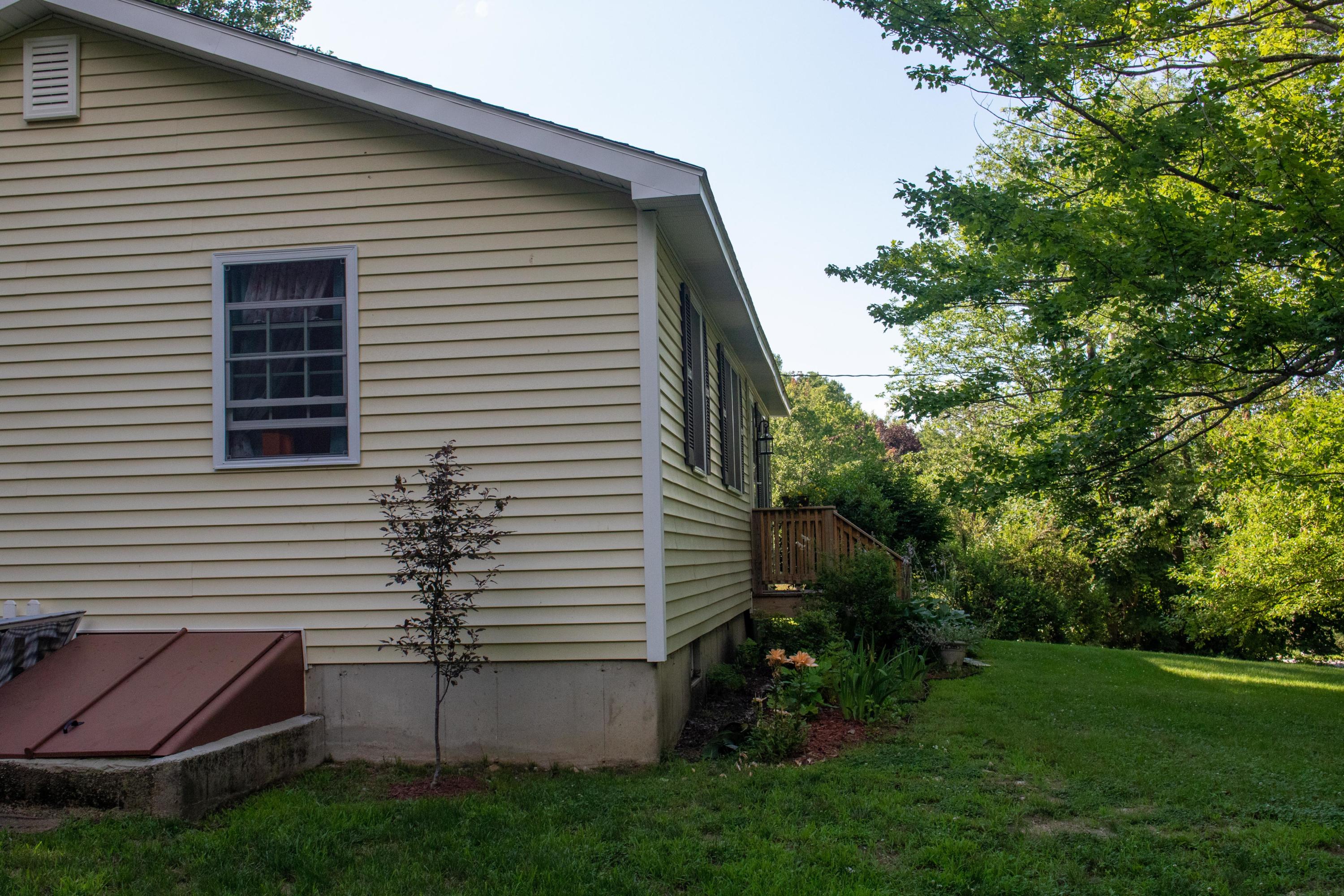 40 Don Hunt Road Norway, ME 04268 - Photo 4 of 25 exterior 3