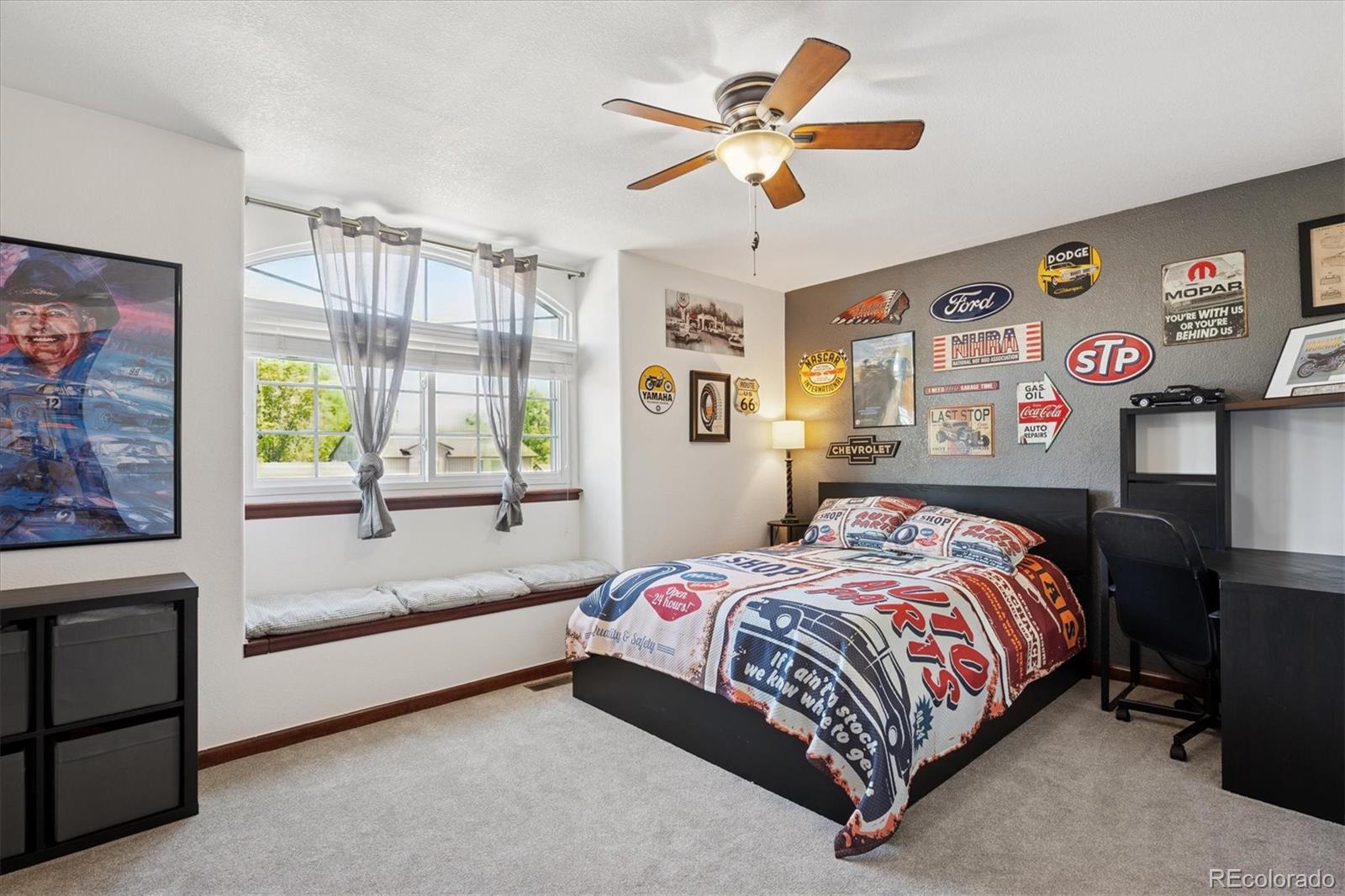 7804 Silverweed Way Lone Tree, CO 80124 - Photo 15 of 32 a bedroom with a bed next to a window