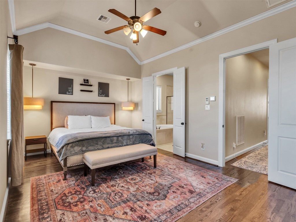 1877 Dart Street Houston, TX 77007 - Photo 13 of 41