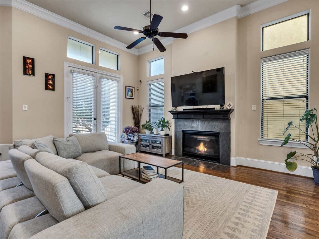 1877 Dart Street Houston, TX 77007 - Photo 23 of 41