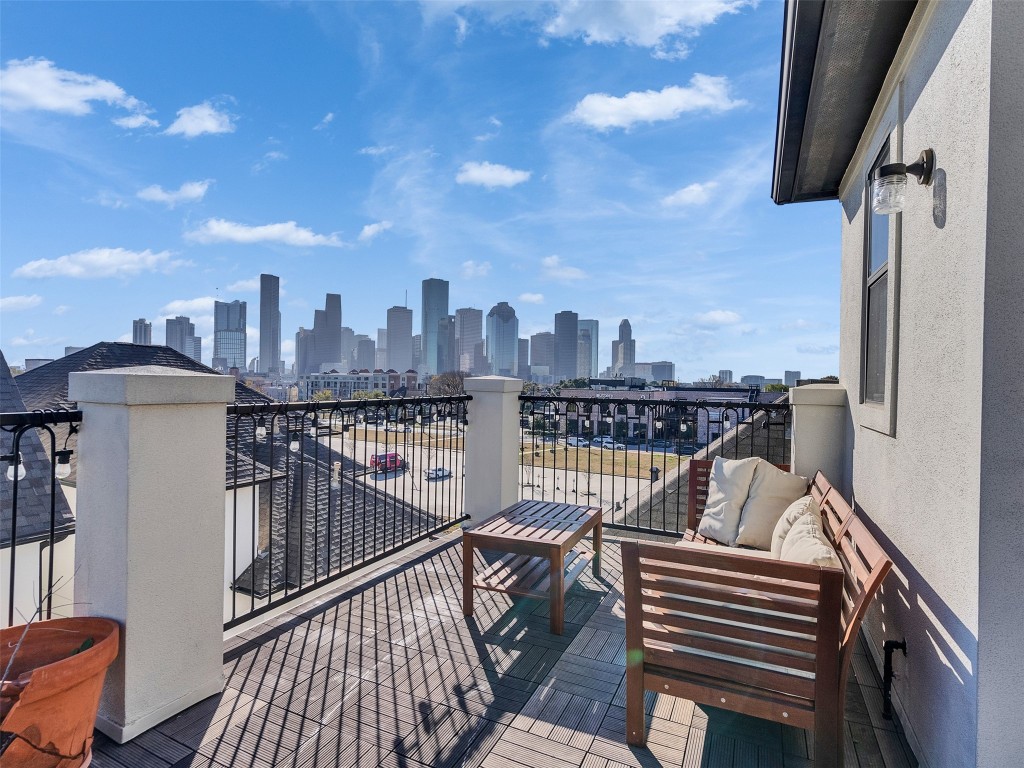 1877 Dart Street Houston, TX 77007 - Photo 5 of 41