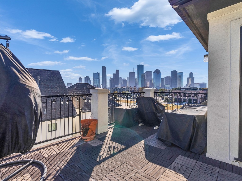 1877 Dart Street Houston, TX 77007 - Photo 7 of 41