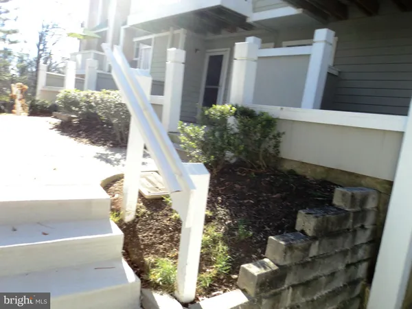 $2,300 | 5700 Chapman Mill Drive, Unit 320, Rockville, MD 20852