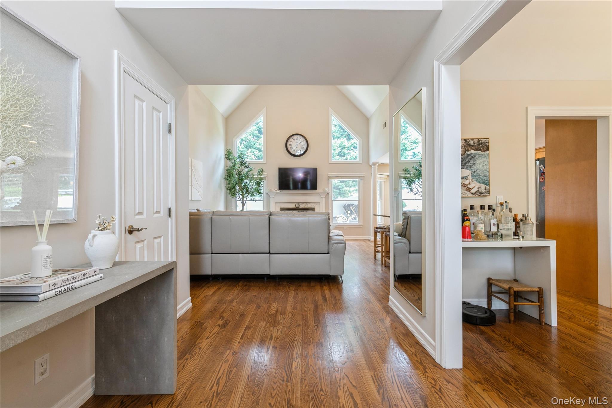 800 Ruth Road Mattituck, NY 11952 - Photo 3 of 29 a living room with furniture and a wooden floor