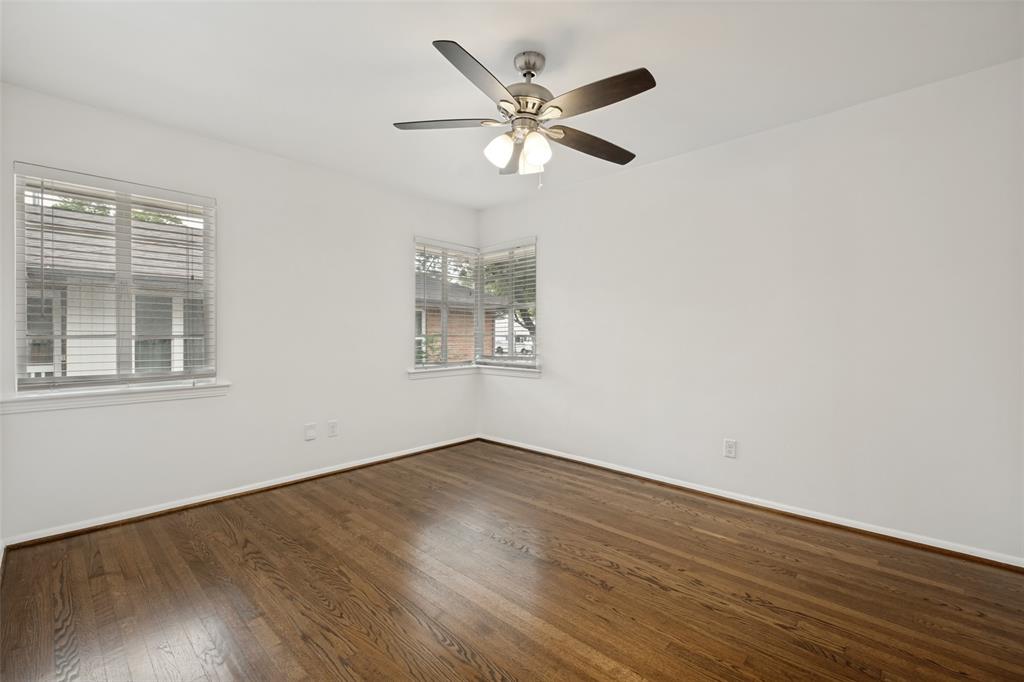6323 Ravendale Lane Dallas, TX 75214 - Photo 8 of 12