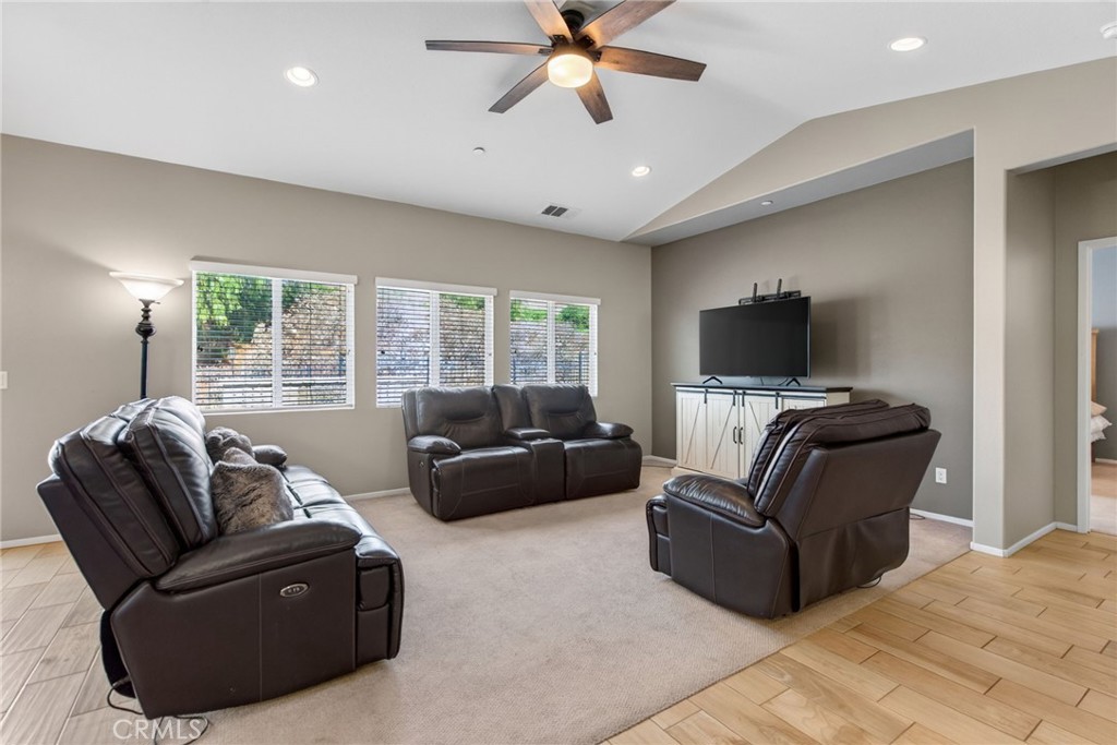3181 Quarry Drive Riverside, CA 92509 - Photo 17 of 36 Gallery Image 17