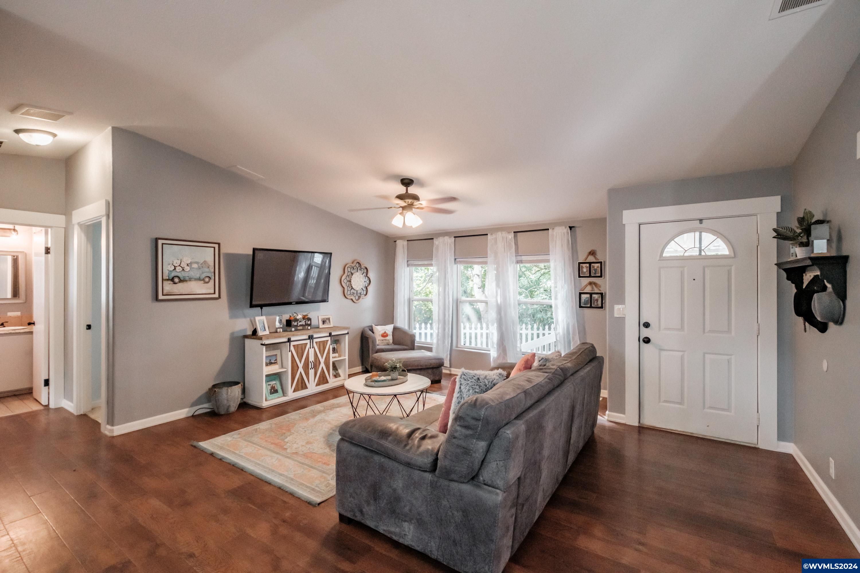 1549 B Fern Ridge Road Southeast, Unit 35 Stayton, OR 97383 - Photo 3 of 22 Gallery Image 3