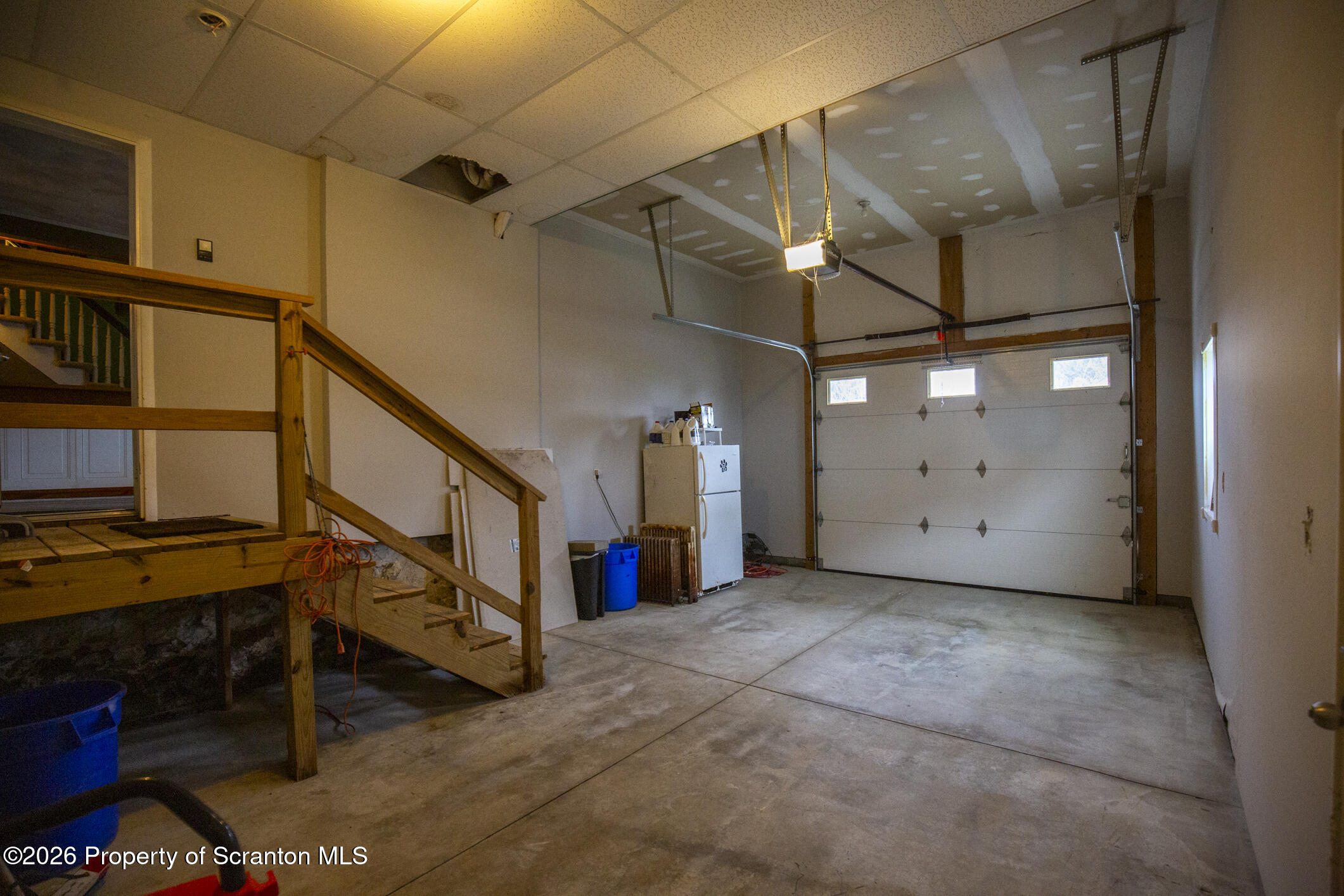 3245 Cedar Avenue Scranton, PA 18505 - Photo 11 of 37 a view of a garage