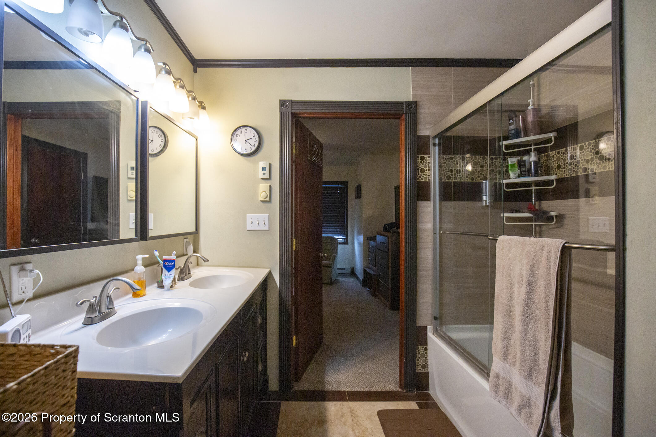 3245 Cedar Avenue Scranton, PA 18505 - Photo 35 of 37 a en suite bathroom with a sink a toilet and shower