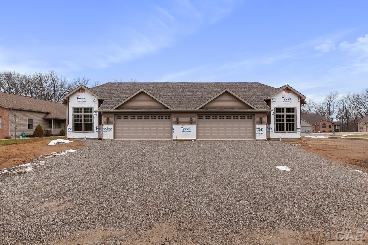 1668 Rivers Edge Court Adrian, MI 49221 - Photo 31 of 38 50124034-db829787-c14c-4569-945b-57c5933b5ebb.JPG