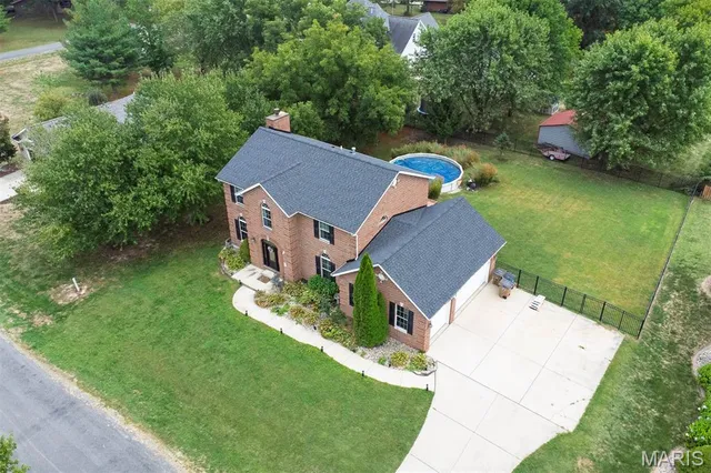 $375,000 | 4 Hill Valley Drive, Pocahontas, IL 62275