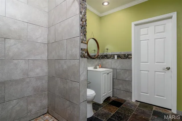 $375,000 | 4 Hill Valley Drive, Pocahontas, IL 62275