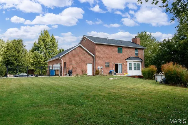 $375,000 | 4 Hill Valley Drive, Pocahontas, IL 62275