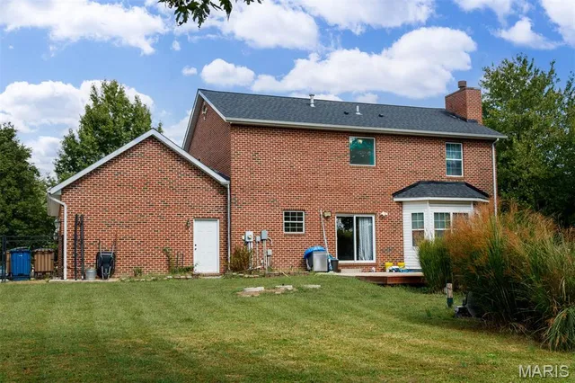 $375,000 | 4 Hill Valley Drive, Pocahontas, IL 62275